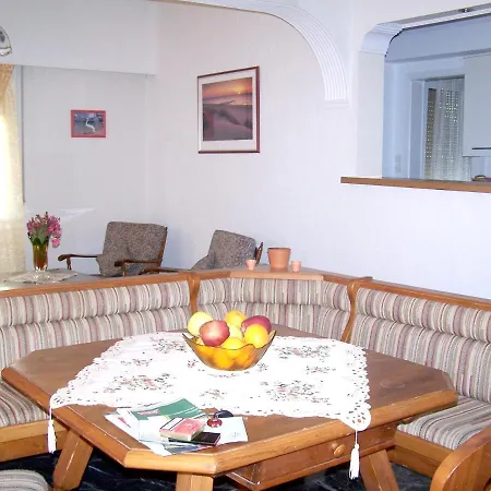 Дом отдыха Welcoming House In With Enclosed Garden